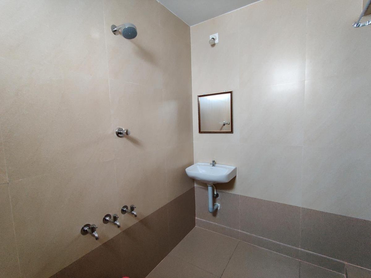 Vyavahar Lodge Удупі Екстер'єр фото