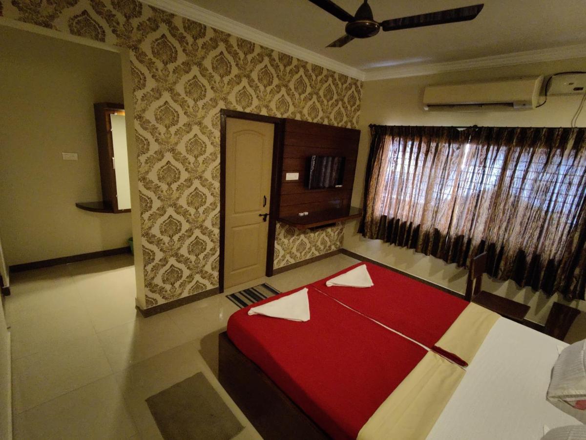 Vyavahar Lodge Удупі Екстер'єр фото