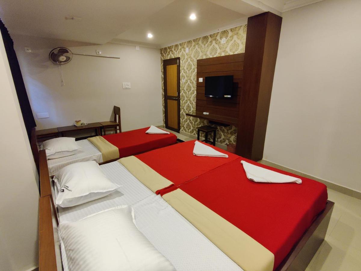 Vyavahar Lodge Удупі Екстер'єр фото