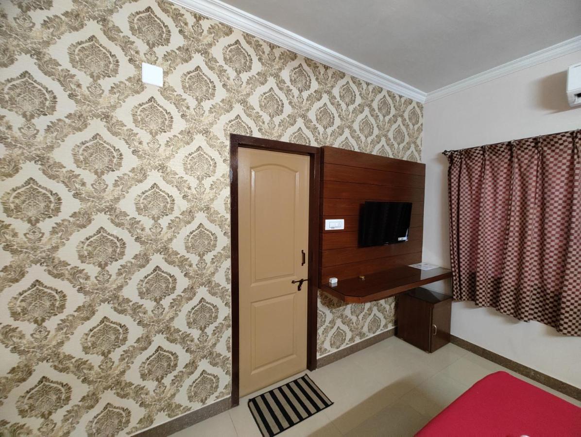 Vyavahar Lodge Удупі Екстер'єр фото