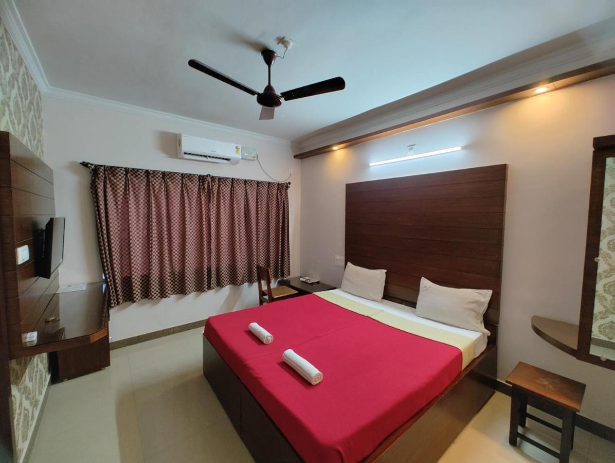 Vyavahar Lodge Удупі Екстер'єр фото