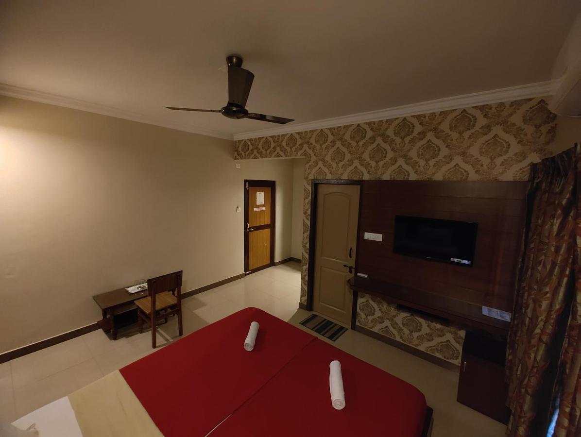 Vyavahar Lodge Удупі Екстер'єр фото