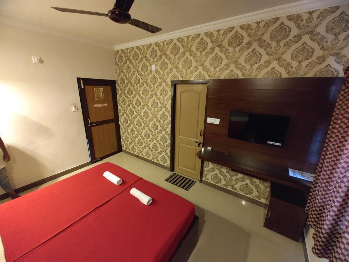 Vyavahar Lodge Удупі Екстер'єр фото