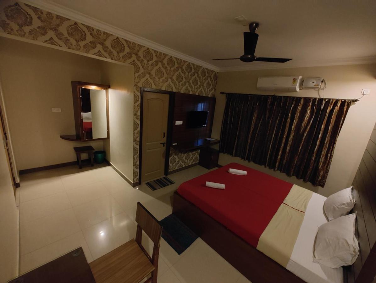 Vyavahar Lodge Удупі Екстер'єр фото